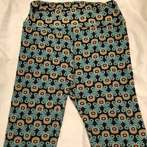 🔴BOGO 50% OFF🔴 LuLaRoe Octopus Leggings